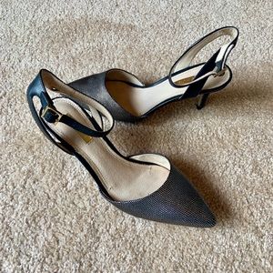 Louise et Cie Ankle strap kitten heels